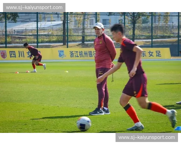 阵容亚洲杯:在赛场与日常之间搭建你的专属队伍 阵容亚洲杯:在赛场与日常之间搭建你的专属队伍